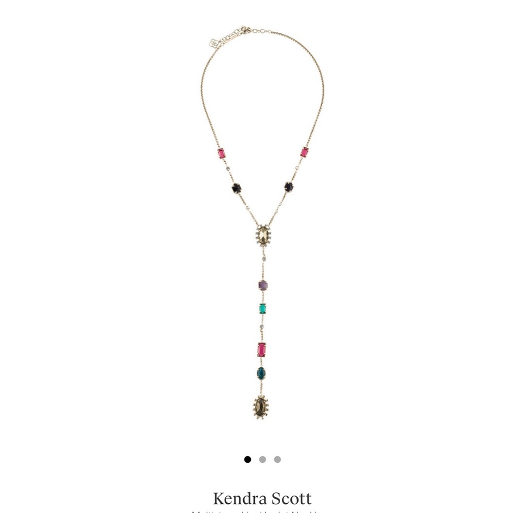 Kendra Scott necklace